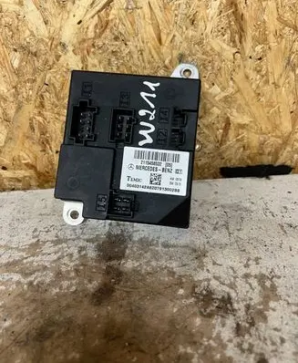 Mercedes-Benz E W211 Comfort/convenience module 2115458532 00403142A6
