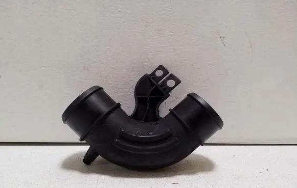 Mercedes-Benz ML W163 Intercooler hose/pipe A1635011124