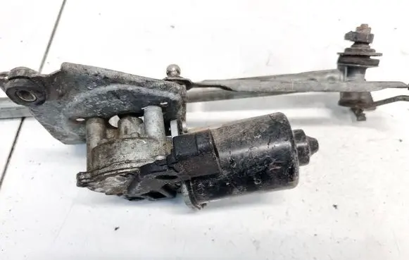 Opel Astra F Wiper motor 90341903