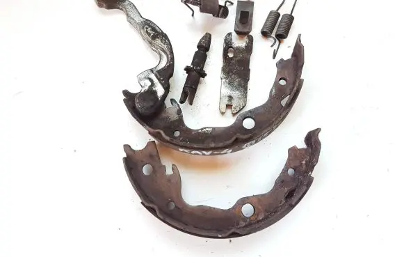 Toyota RAV 4 (XA30) Handbrake/parking brake pads 4654042020