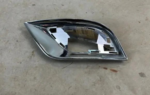 Jeep Grand Cherokee Front fog light trim/grill 6AH11TRMAB CH103