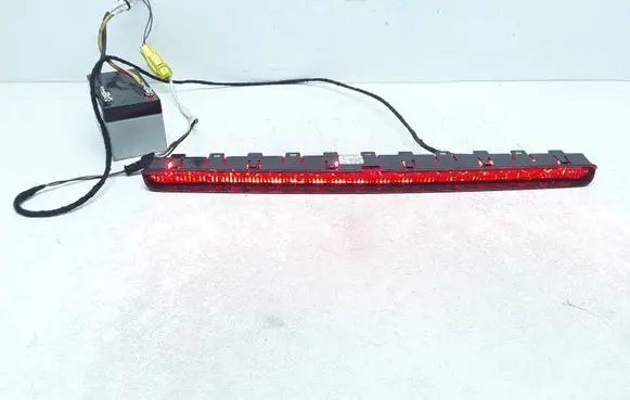 Mercedes-Benz S W221 Third/center stoplight A2218200056