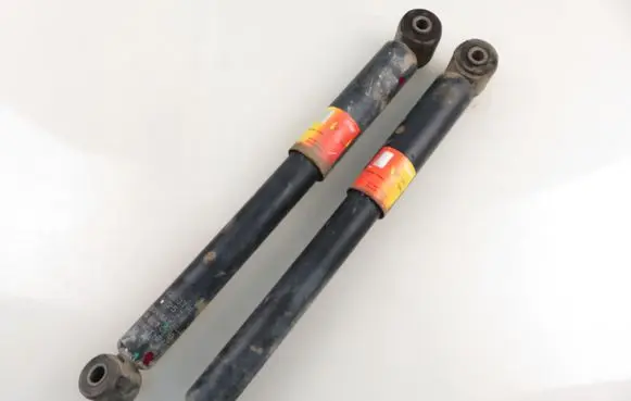 Opel Vivaro Rear shock absorber/damper JGT311T