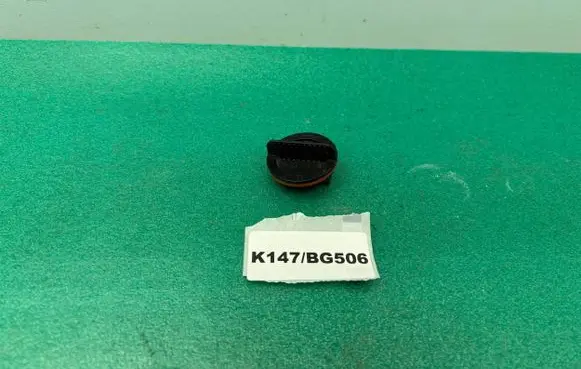 KIA Ceed Headlight/headlamp dust cover 92102OE