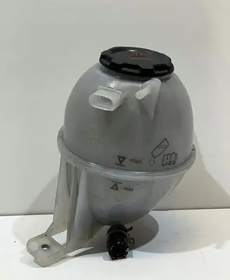 Volkswagen Amarok Coolant expansion tank/reservoir 