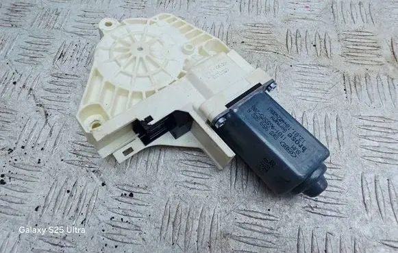 Audi Q7 4L Front door window regulator motor 8K0959802A 966934200