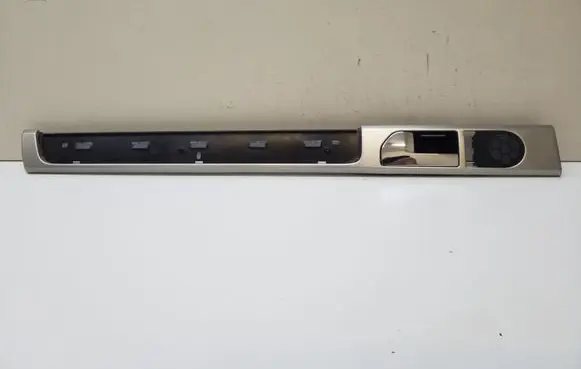 Volkswagen Touareg I Other rear door trim element 7L6867459 7L6837113