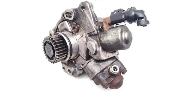 Ford Mondeo MK V Fuel injection high pressure pump 9674984480 28384347