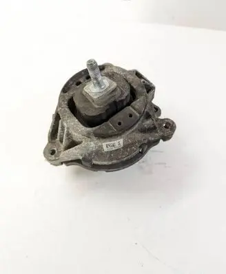 BMW 3 F30 F35 F31 Engine mount bracket 6787657