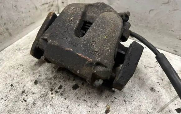 BMW X5 E70 Front brake caliper 750311018