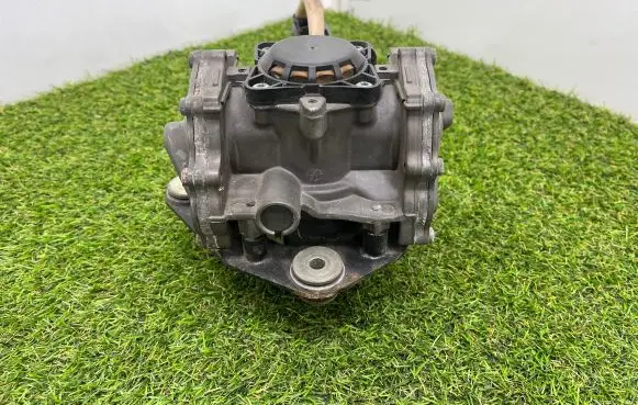 Mercedes-Benz S W221 Vacuum pump A2214300032