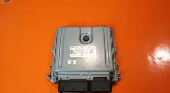 Mercedes-Benz CLS C219 Engine control unit/module 6421505526 A6421505526