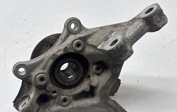 KIA Optima Front wheel hub 