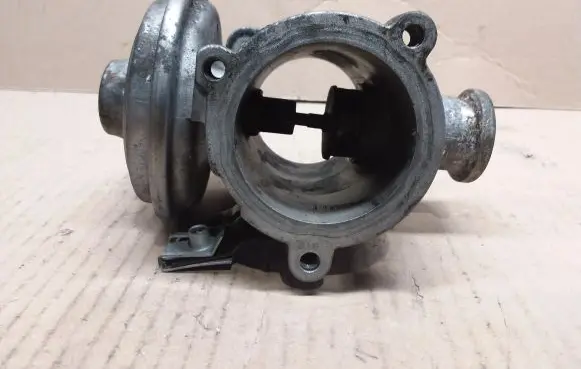 BMW 5 E60 E61 EGR valve 7791480