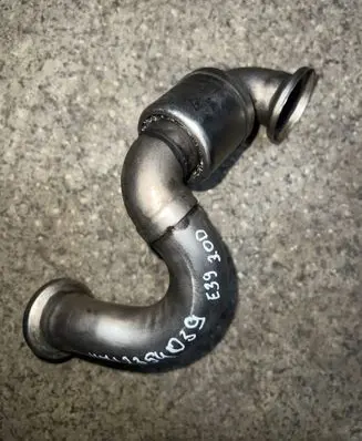BMW 5 E39 EGR valve line/pipe/hose 11712354039