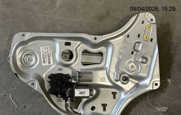 Hyundai ix35 Rear door window regulator with motor 834802Y000