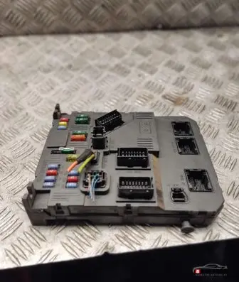 Fuse box set