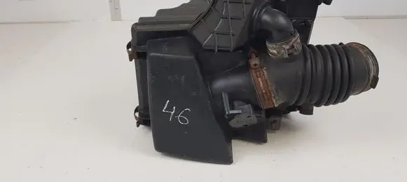 Mazda 3 I Air filter box