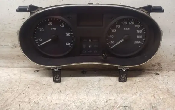 Renault Trafic II (X83) Speedometer (instrument cluster) P8200390132 216788805 281128045