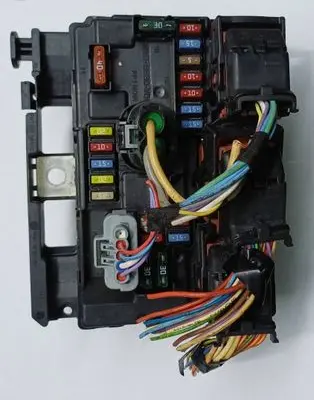 Peugeot 207 BSM Control unit 9664997880 BSMR090 R09