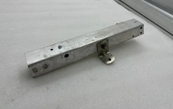 BMW i3 Front bumper support beam 729680704 141918 18311