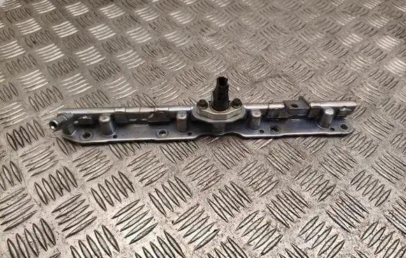 Toyota Prius (XV60) Fuel line/pipe/hose