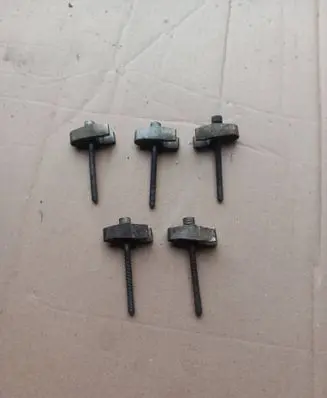 Mercedes-Benz ML W163 Fuel Injector clamp holder 