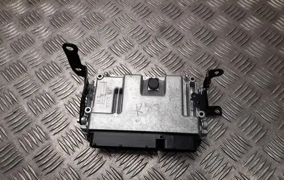 Toyota Aygo X Engine control unit/module 896610H660