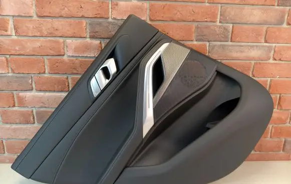 BMW X6 G06 Coupe rear side trim panel 9474303