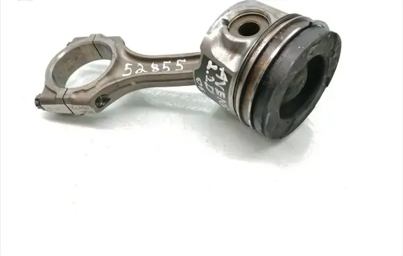 Toyota Avensis T250 Piston with connecting rod 