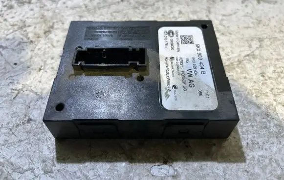 Volkswagen Jetta VI Keyless (KESSY) go control unit/module 5K0959434B 5ZA010176 5K0959434