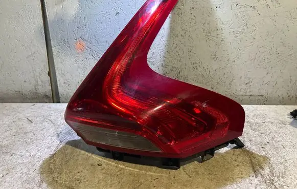 Volvo V40 Rear/tail lights 31395845 21220204 V0LVVY555