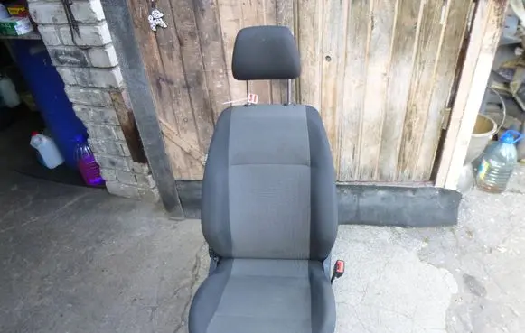 Volkswagen Caddy Front passenger seat 