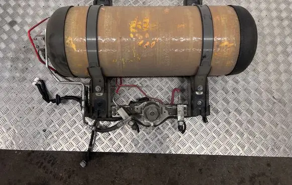 Toyota Mirai Fuel tank 