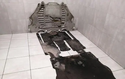 Porsche 718 Cayman 982 982c Gearbox bottom protection 982825213C