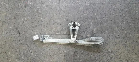 Renault Clio III Front window lifting mechanism without motor 8200291154B