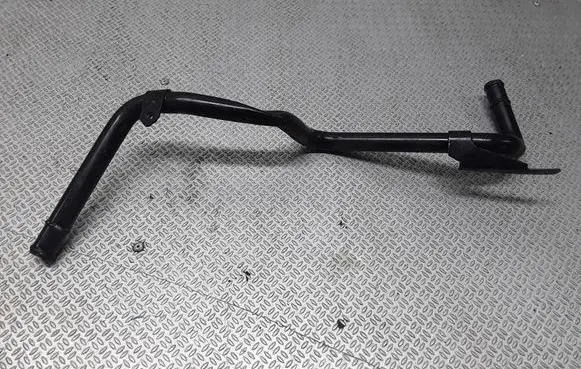 Volkswagen Touran I Engine coolant pipe/hose