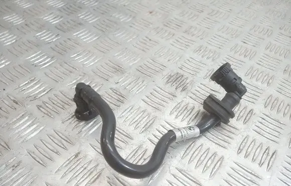 BMW 1 F20 F21 Vacuum line/pipe/hose 7602047