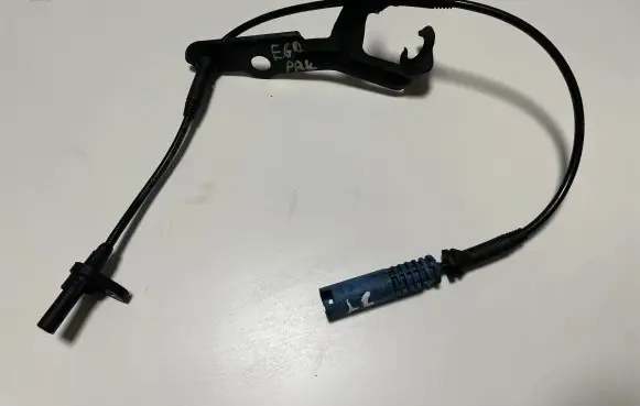 BMW 5 E60 E61 ABS brake wheel speed sensor 1234657