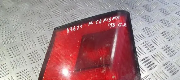 Tailgate rear/tail lights