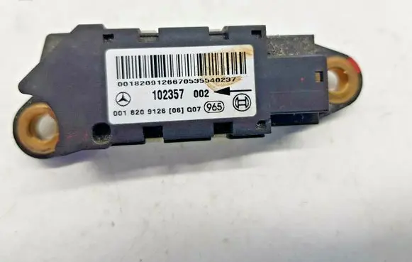 Mercedes-Benz C AMG W203 Airbag deployment crash/impact sensor 102357002