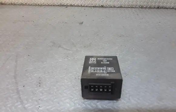 Toyota Auris 150 Tow bar relay 321112