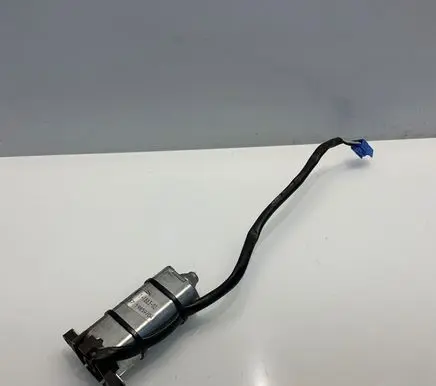 Mercedes-Benz E W211 Seat adjustment motor A2118202642 500047 1157701
