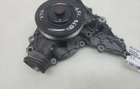 Mercedes-Benz CLS C219 Water pump