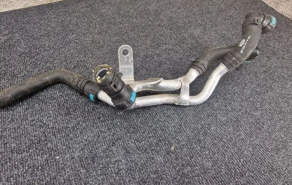 Land Rover Range Rover Sport L494 Engine coolant pipe/hose CPLA18B402AC HPLA18C553GB CPLA18B402