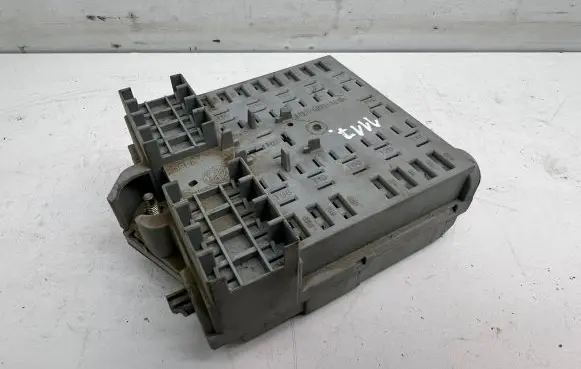 Fiat Ducato Fuse module 1332043080 13320430