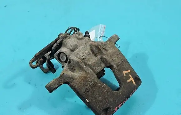 Rear brake caliper