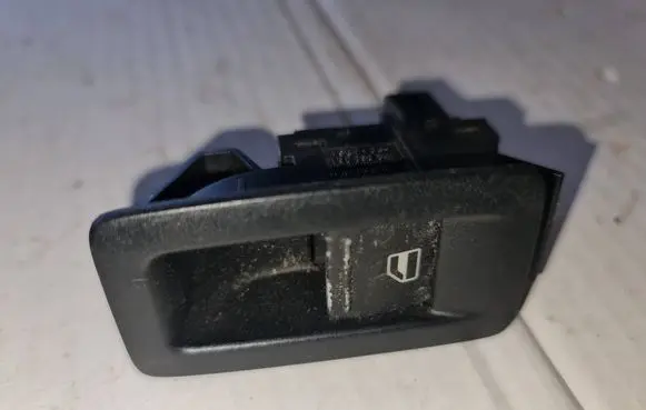 Volkswagen Touran II Electric window control switch 1F0959527