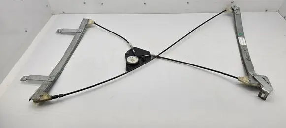 Peugeot 307 CC Front door electric window regulator 