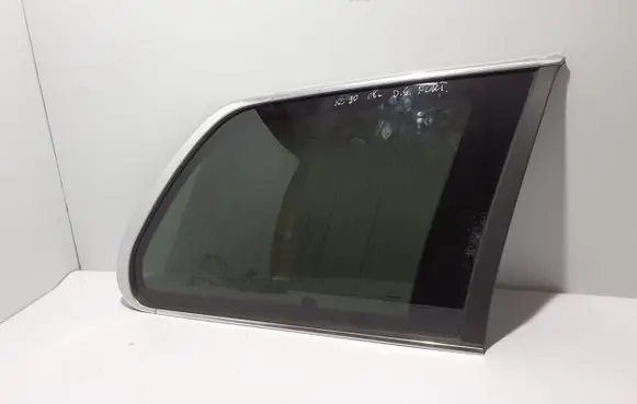 Volvo XC90 Rear side window 30779379
